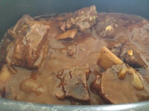 Short Ribs in Gravy Simmering